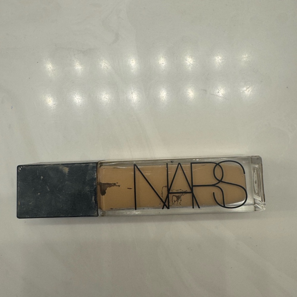 NARS Natural Finish Foundation - Tan